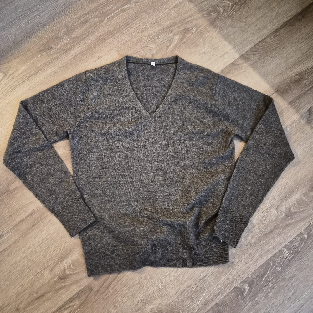 Muji YAK WOOL V-Neck Brown Sweater Small